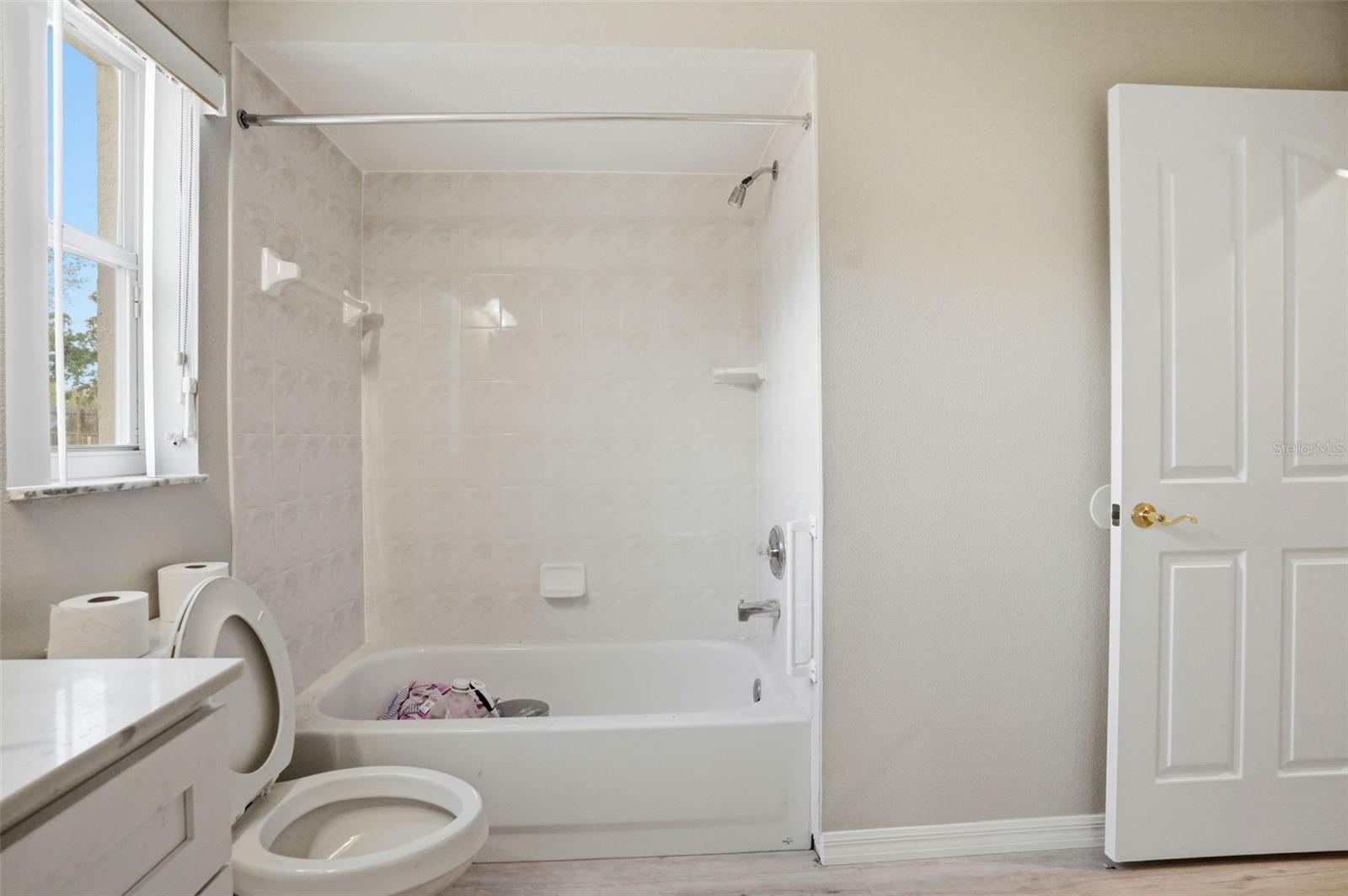 ROYAL HIGHLANDS - Residential