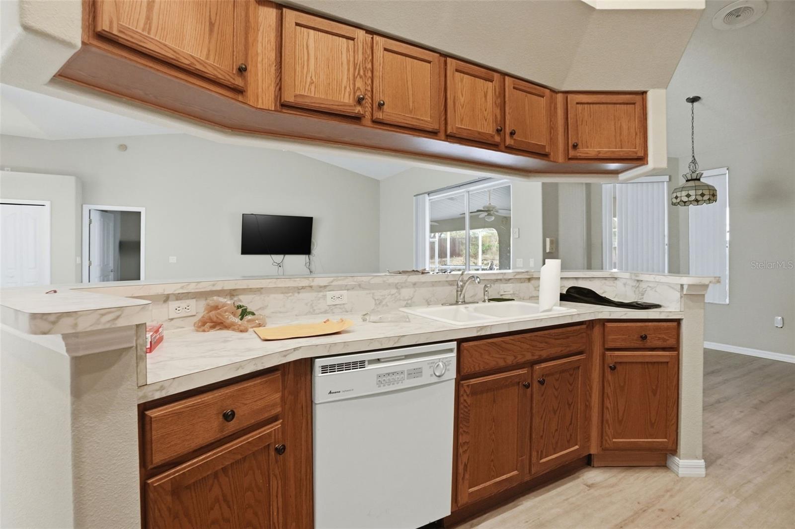 ROYAL HIGHLANDS - Residential