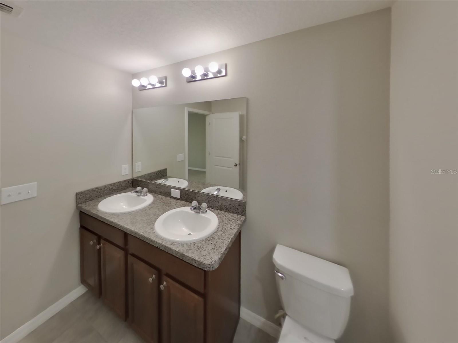 CARLTON LAKES WEST PH 1 & - Residential Lease