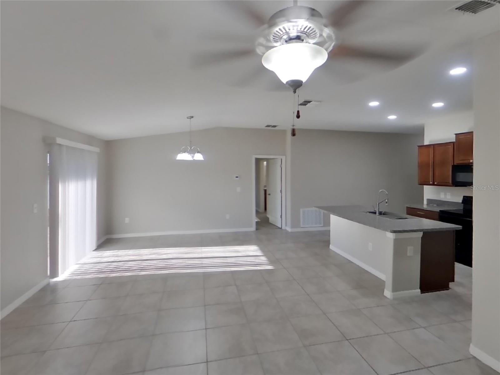 CARLTON LAKES WEST PH 1 & - Residential Lease