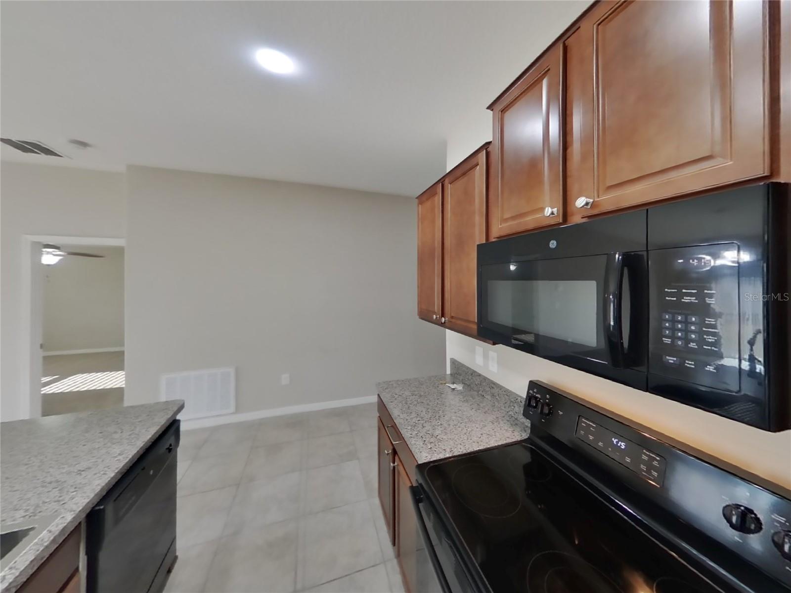 CARLTON LAKES WEST PH 1 & - Residential Lease