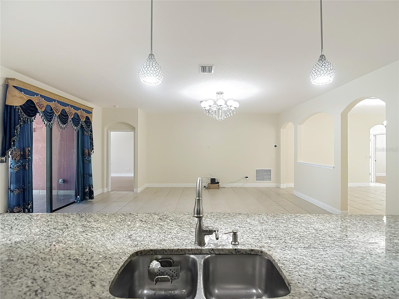 CROWN POINTE - Residential