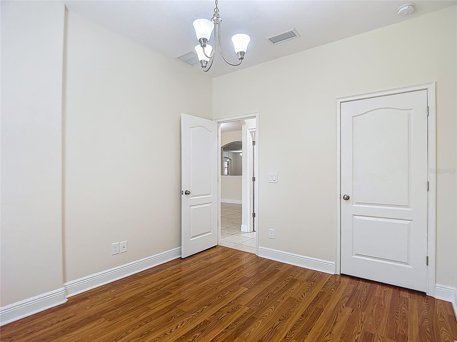 CROWN POINTE - Residential