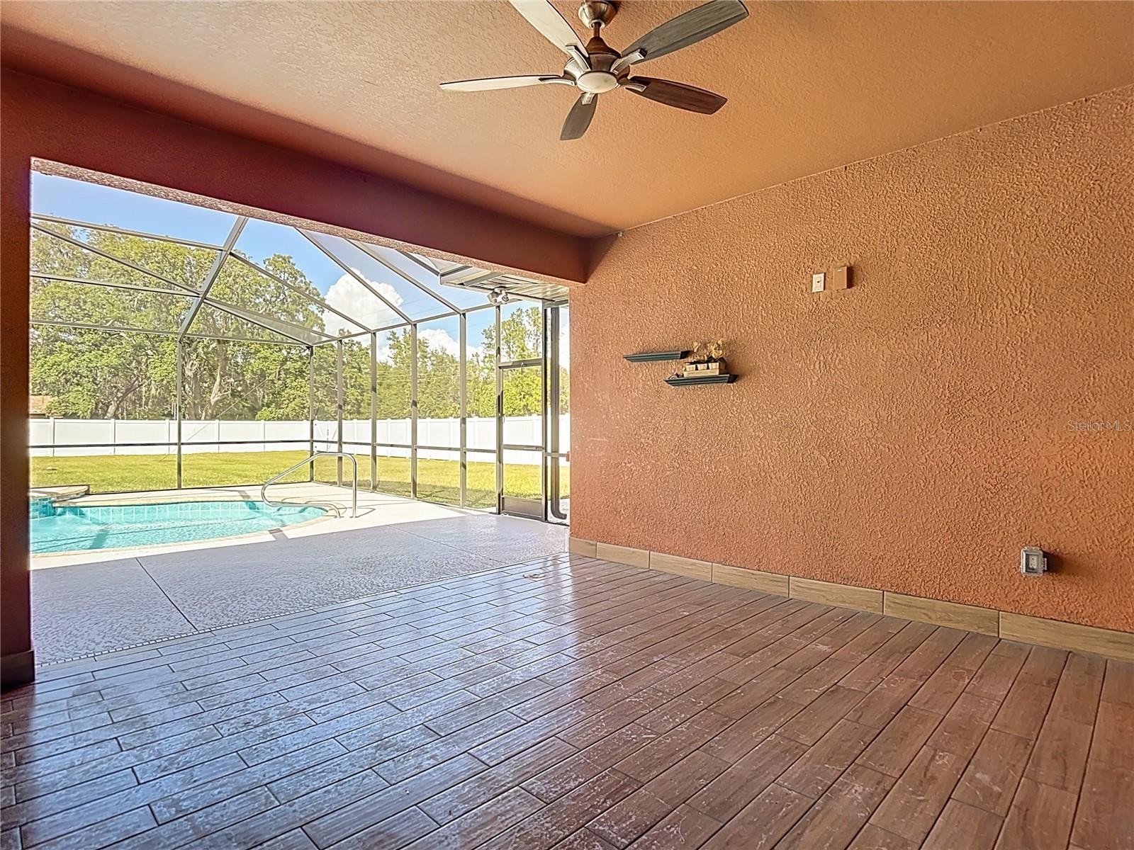 CROWN POINTE - Residential