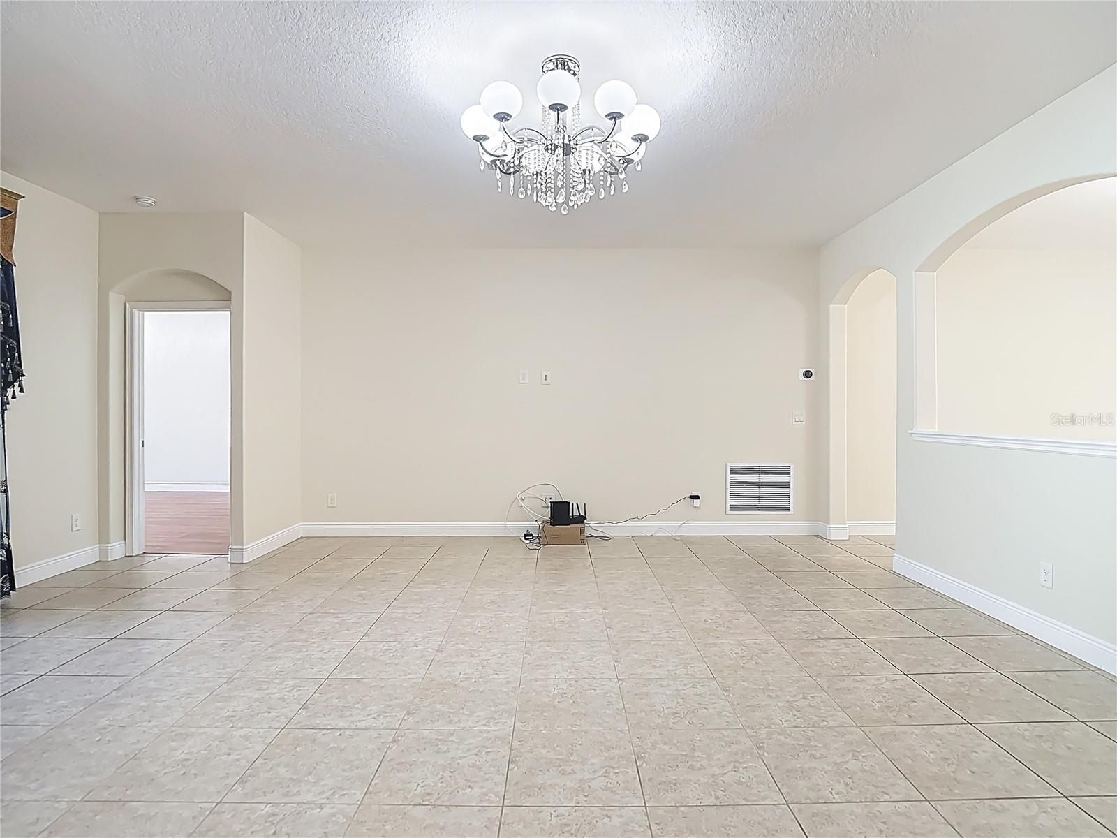 CROWN POINTE - Residential