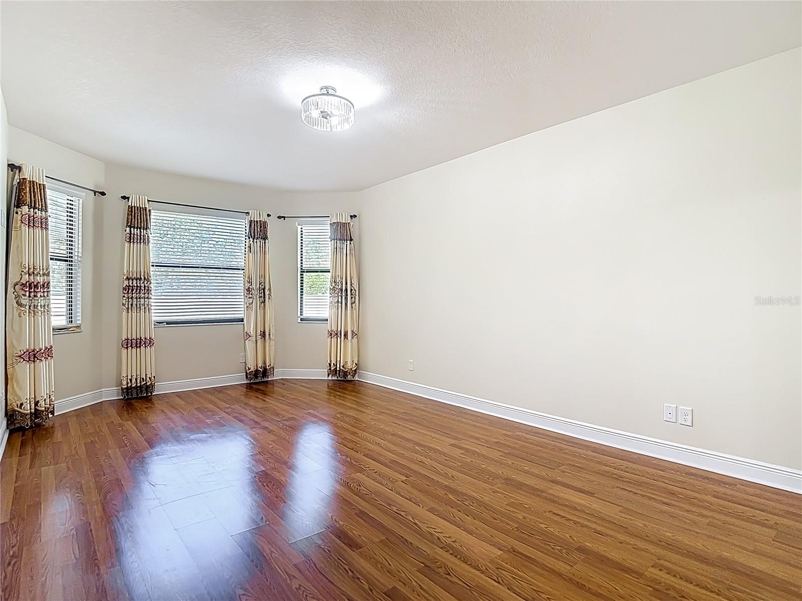 CROWN POINTE - Residential