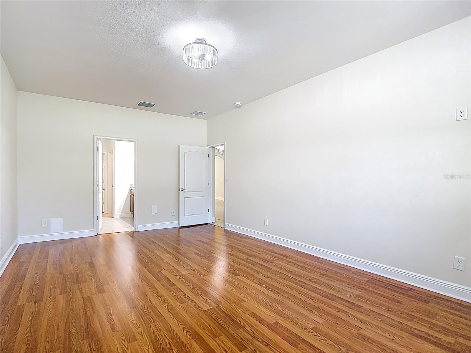 CROWN POINTE - Residential