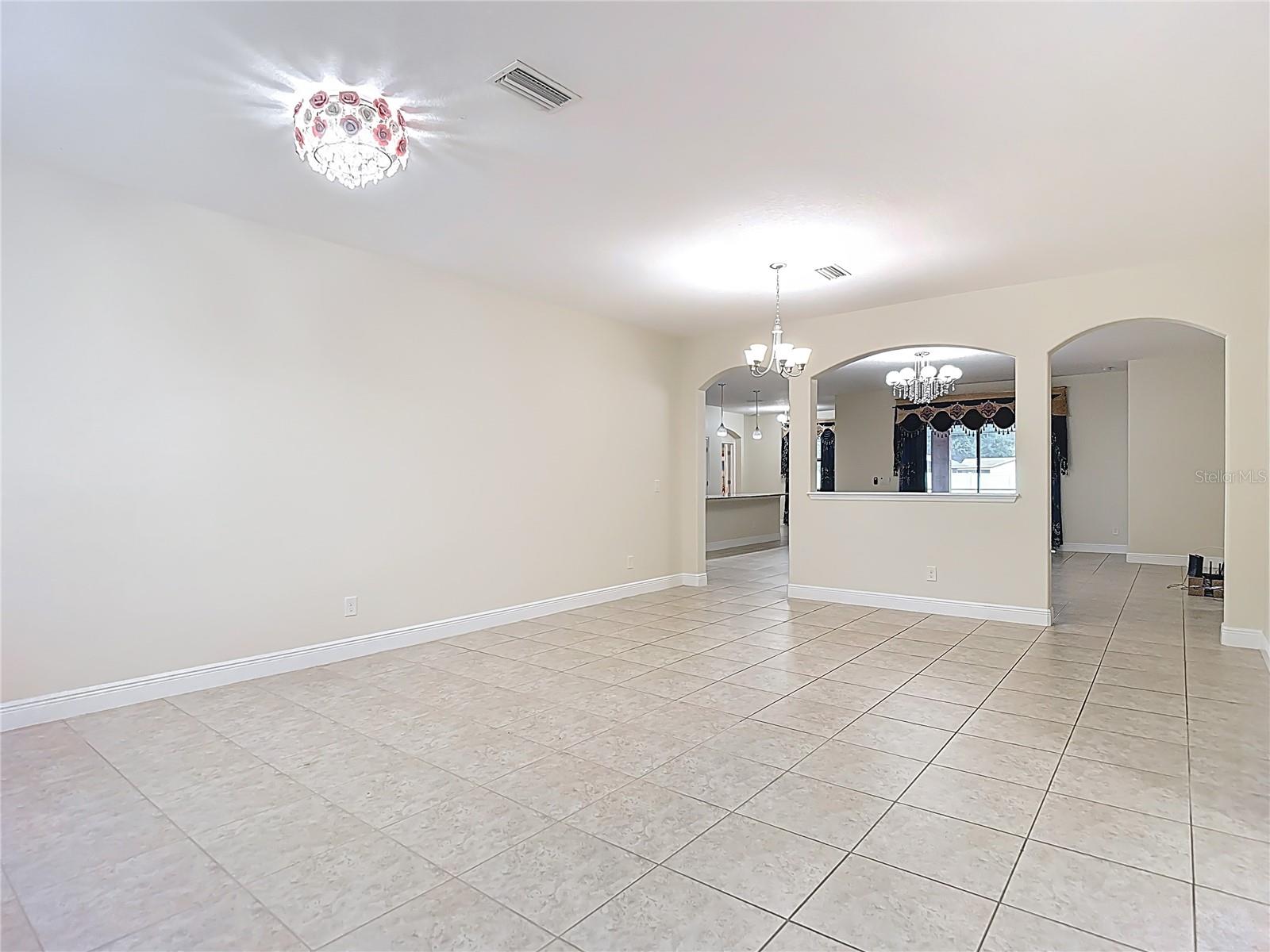 CROWN POINTE - Residential