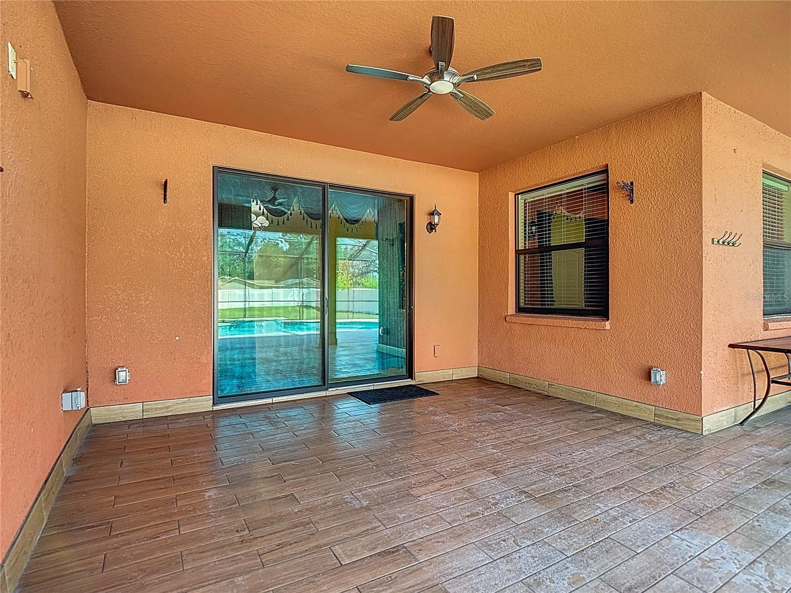 CROWN POINTE - Residential