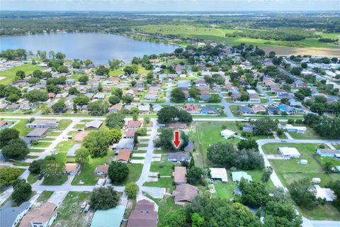 A home in WINTER HAVEN