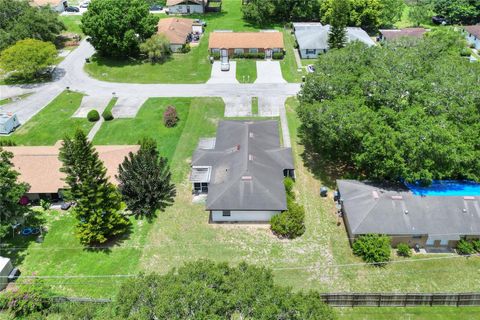 A home in WINTER HAVEN