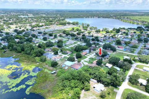 A home in WINTER HAVEN