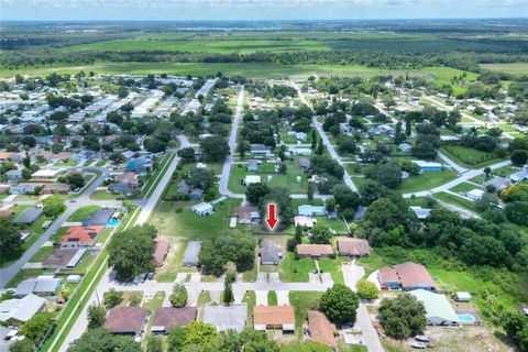 A home in WINTER HAVEN