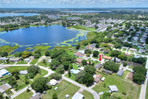 A home in WINTER HAVEN