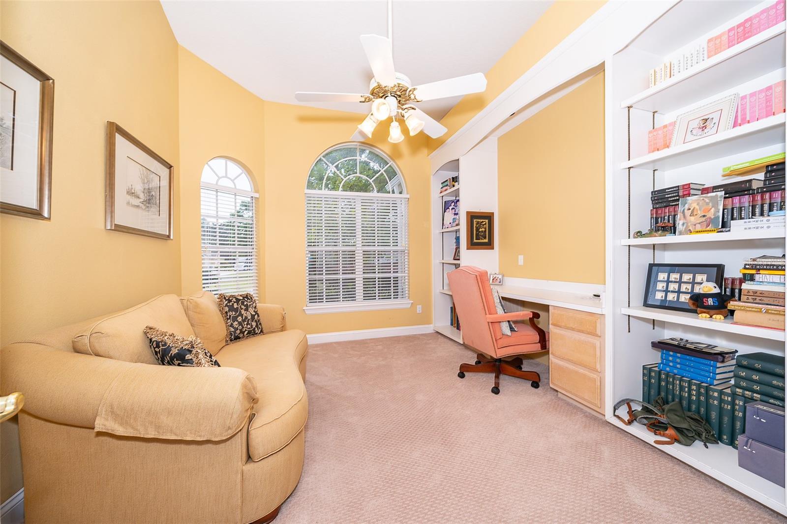 MARKHAM MEADOWS - Residential