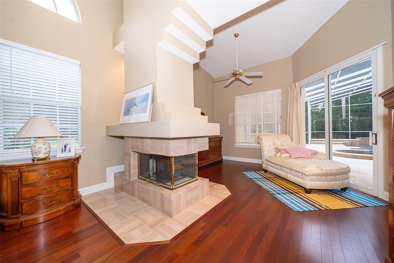 MARKHAM MEADOWS - Residential