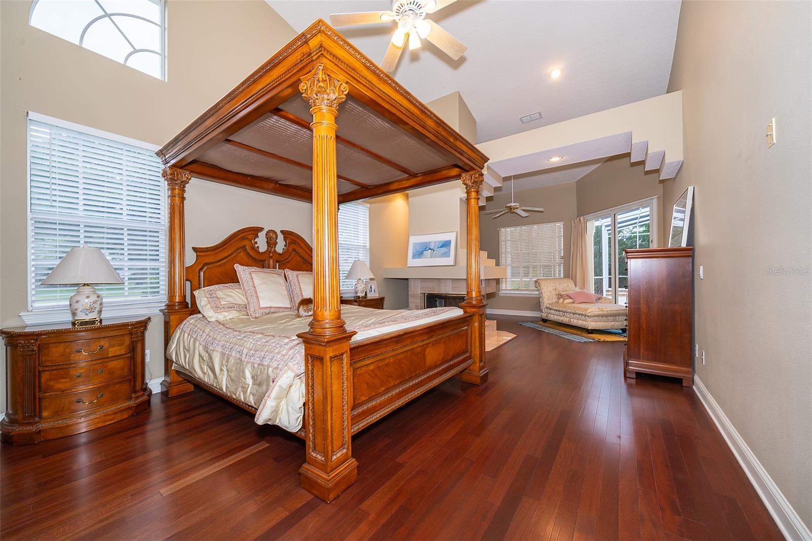 MARKHAM MEADOWS - Residential