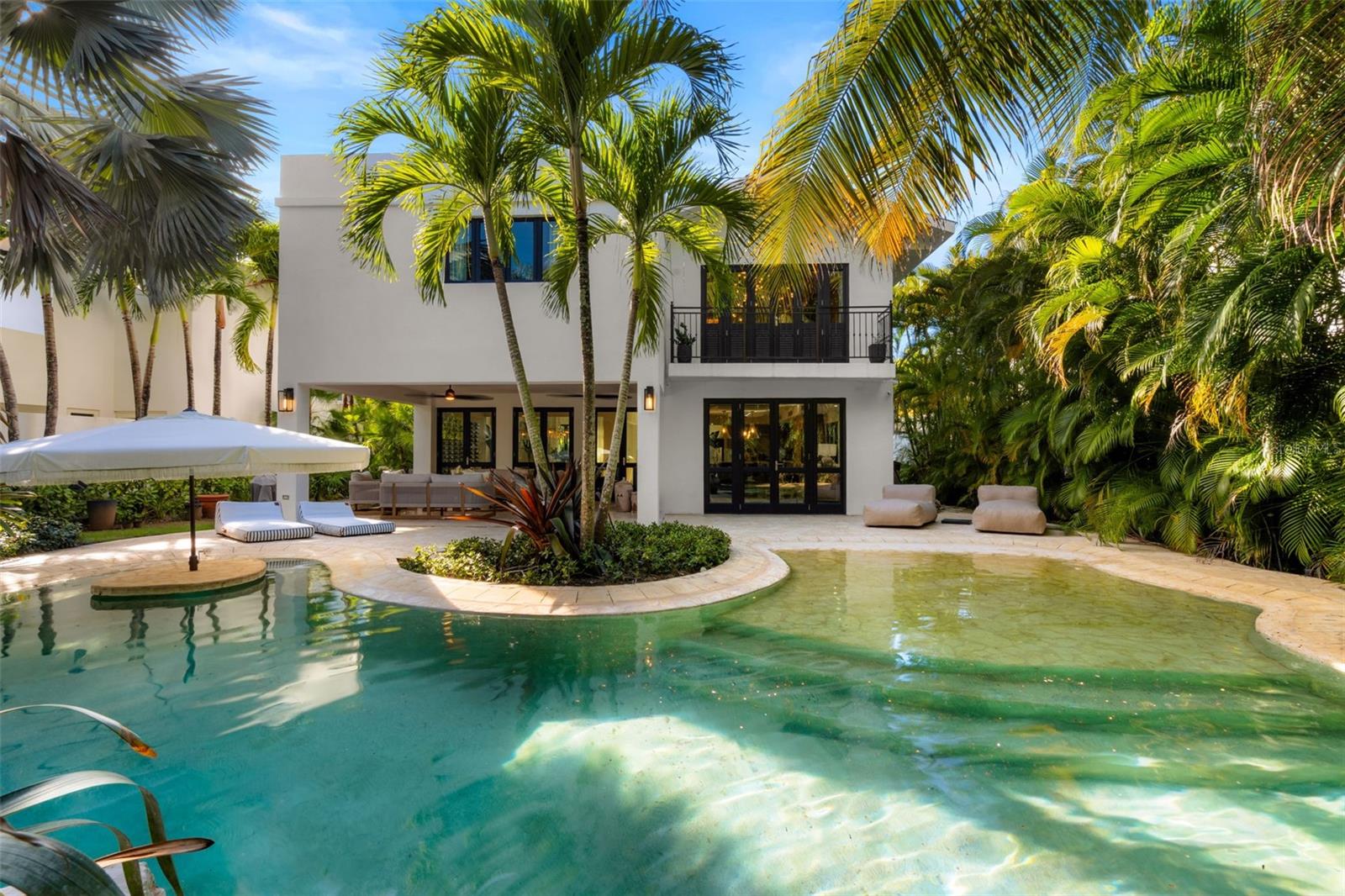 DORADO BEACH EAST - Residential