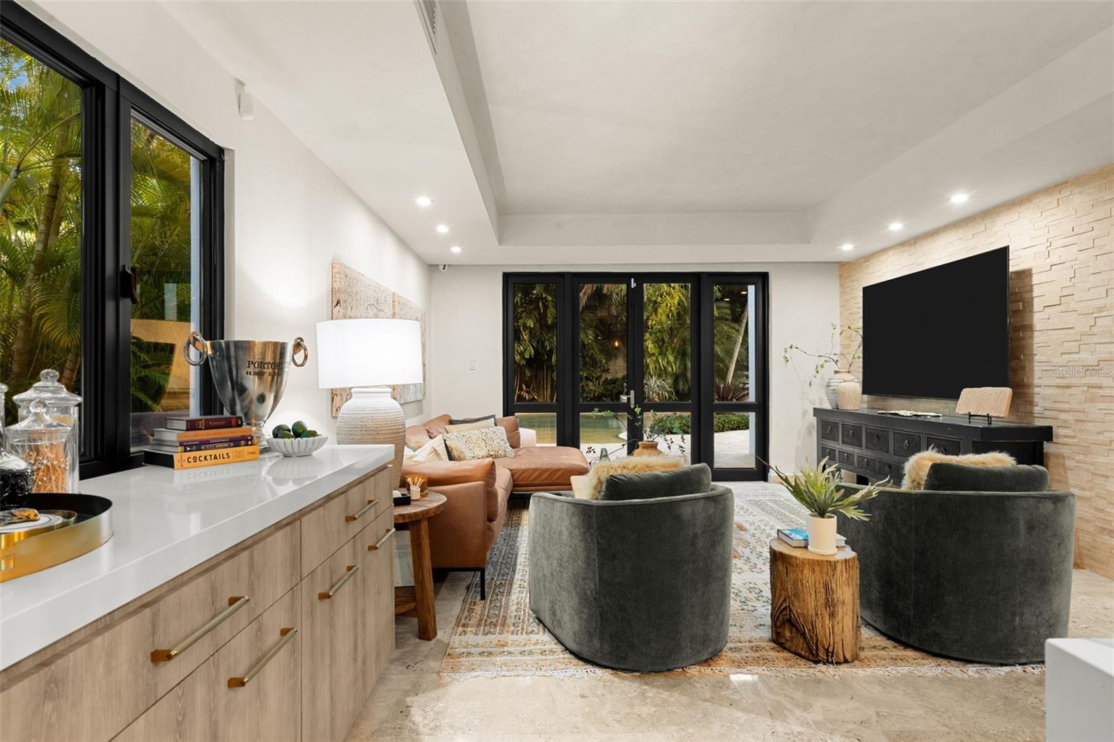 DORADO BEACH EAST - Residential