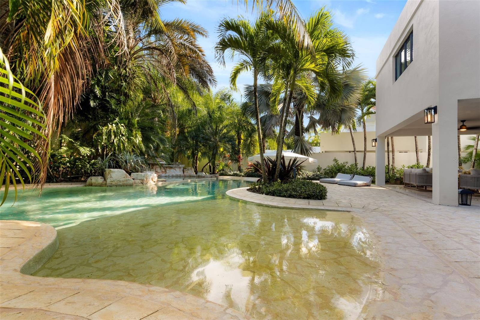 DORADO BEACH EAST - Residential