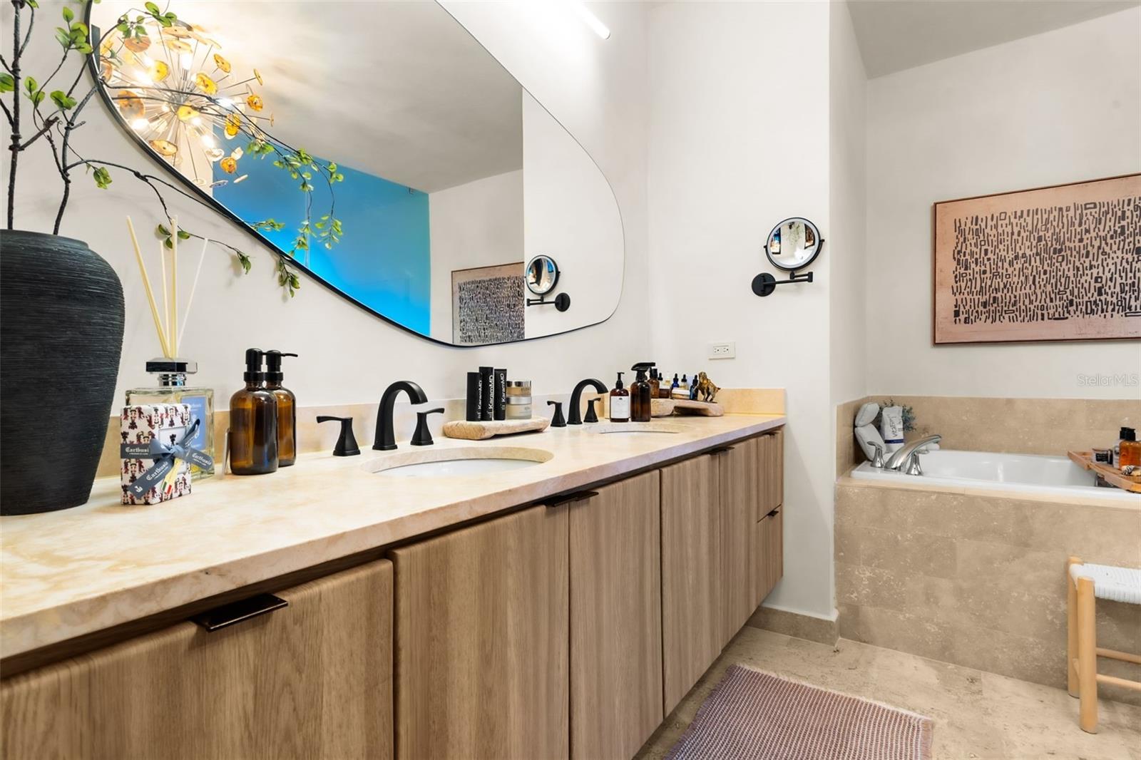 DORADO BEACH EAST - Residential