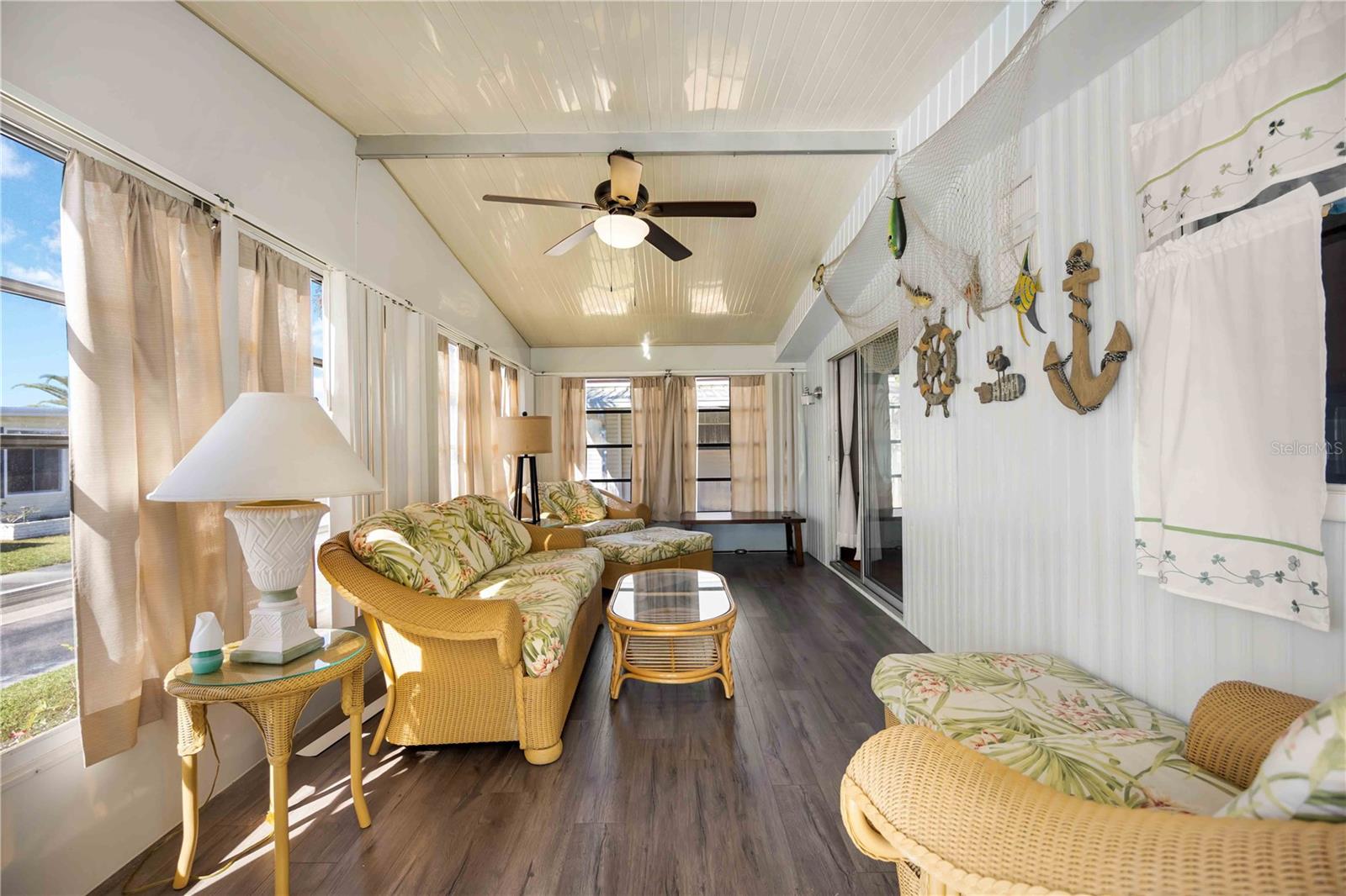 EAGLE POINT MHP - Residential