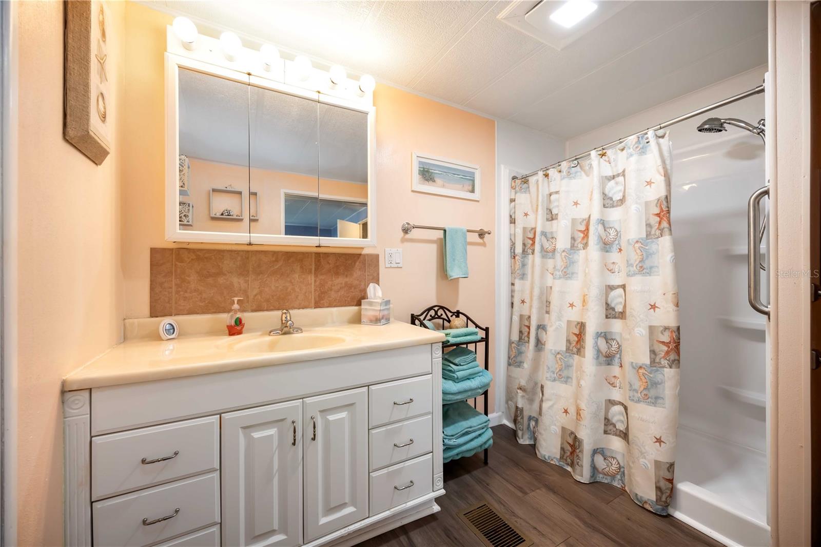 EAGLE POINT MHP - Residential