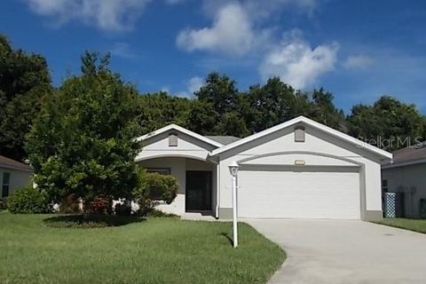 A home in PALMETTO