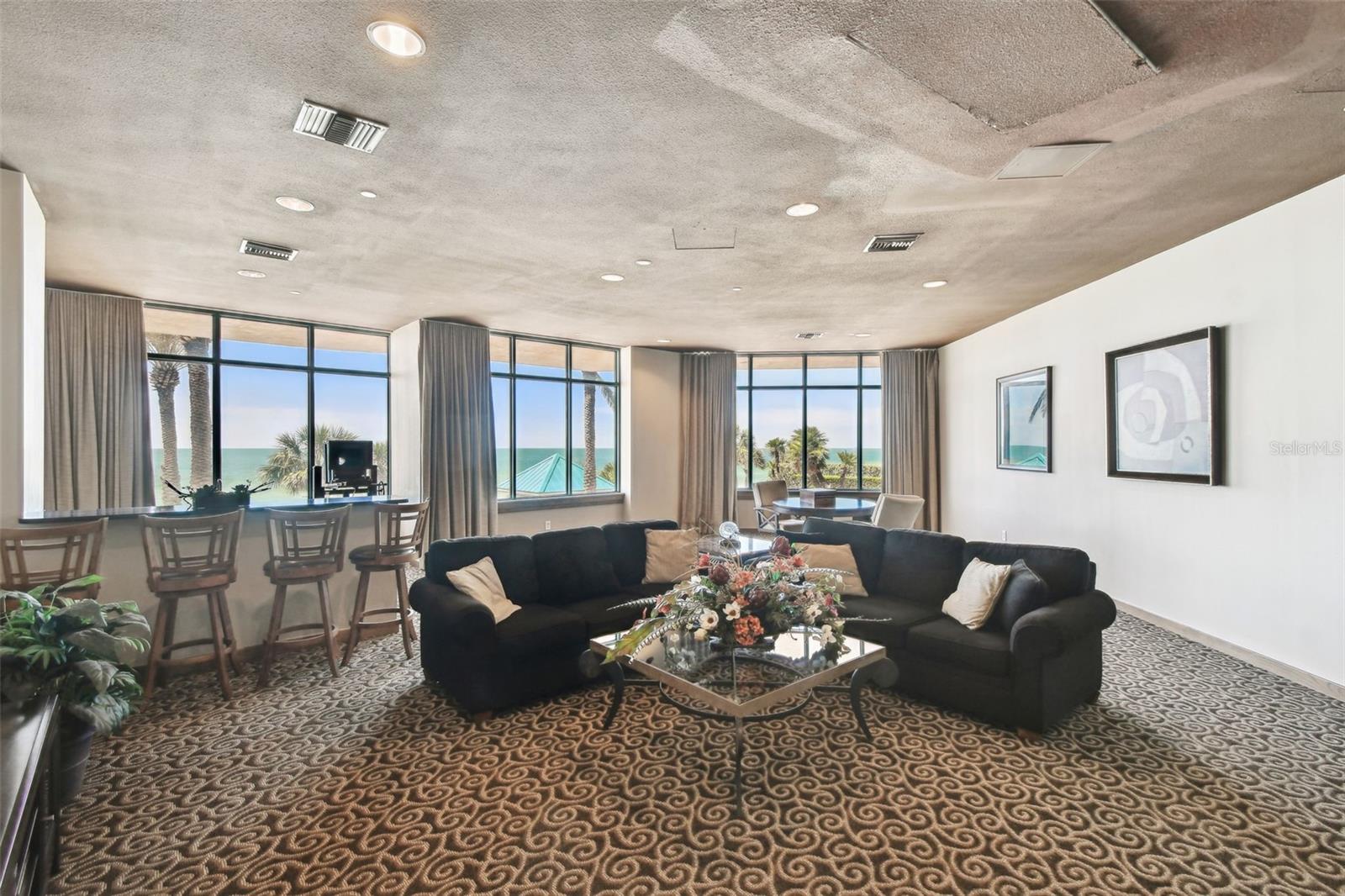 ULTIMAR THREE CONDO - Residential