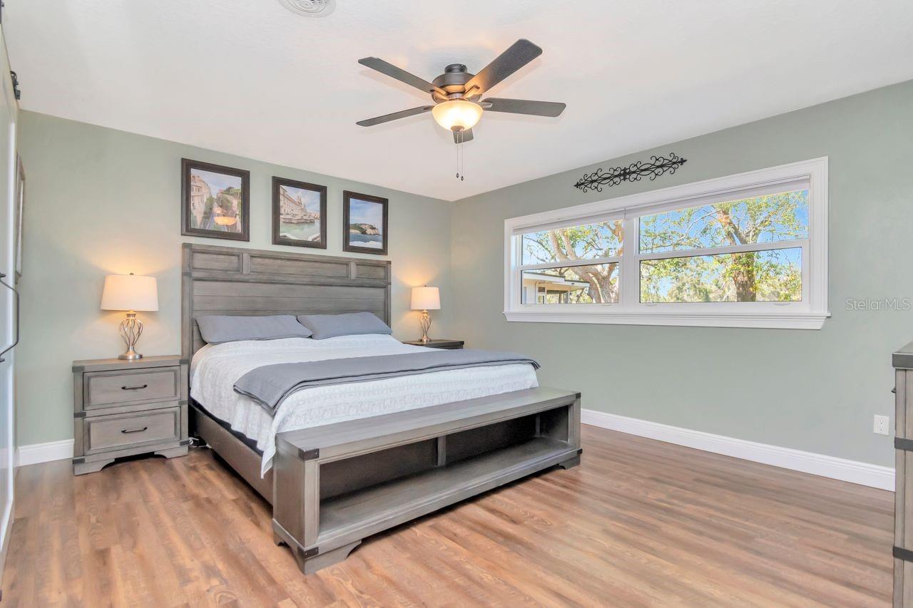 TAMPA'S NORTH SIDE COUNTRY CLUB AREA UNIT NO - Residential