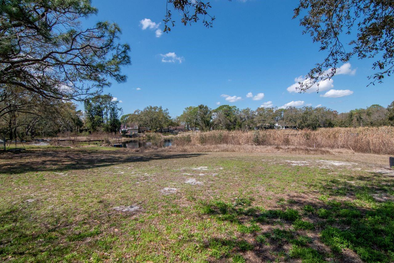 TAMPA'S NORTH SIDE COUNTRY CLUB AREA UNIT NO - Residential