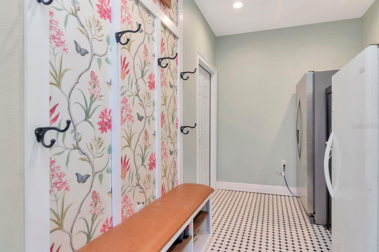 TAMPA'S NORTH SIDE COUNTRY CLUB AREA UNIT NO - Residential