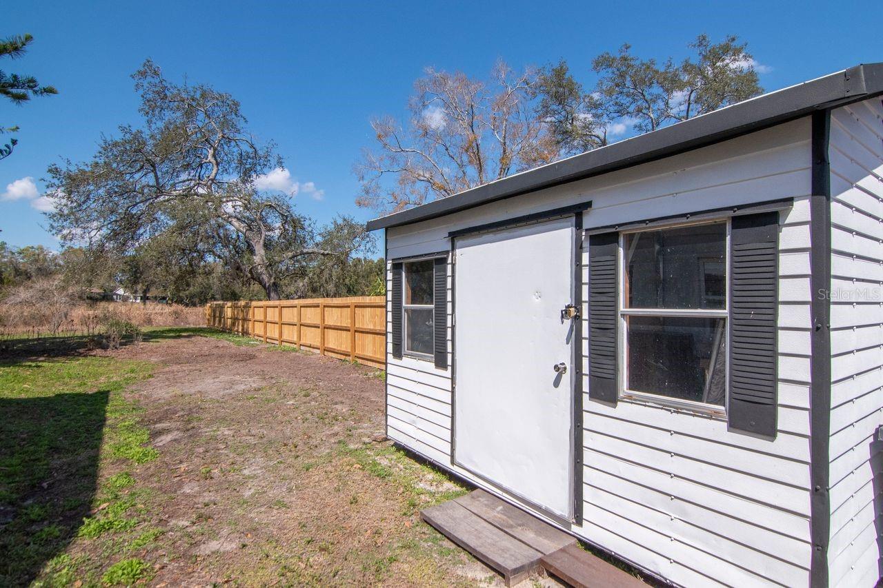 TAMPA'S NORTH SIDE COUNTRY CLUB AREA UNIT NO - Residential