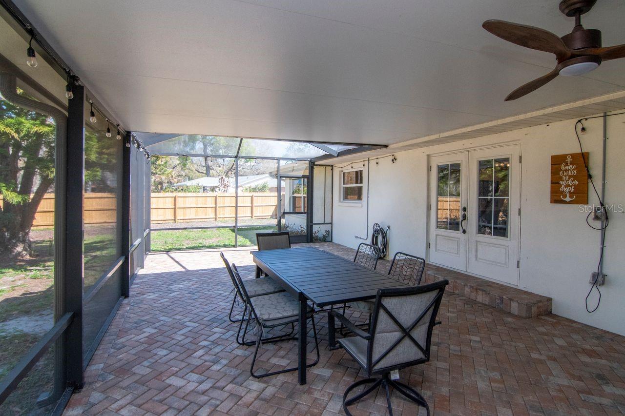 TAMPA'S NORTH SIDE COUNTRY CLUB AREA UNIT NO - Residential