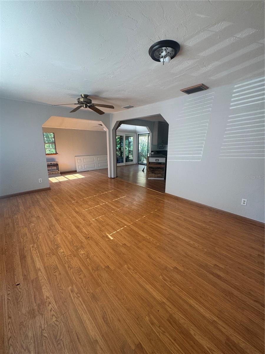 ACREAGE - Residential