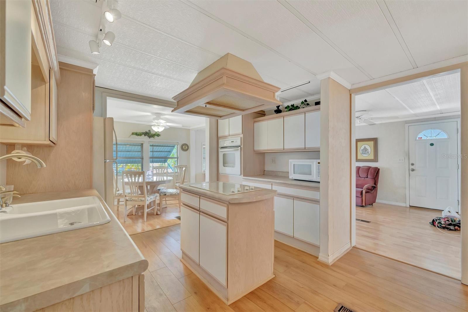 CARIBBEAN ISLES RESIDENTIAL CO - Residential