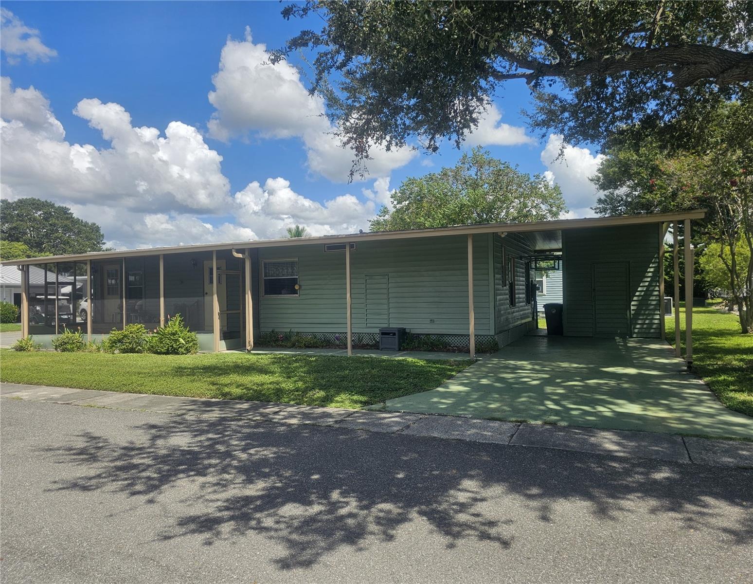 225 TARPON LANE