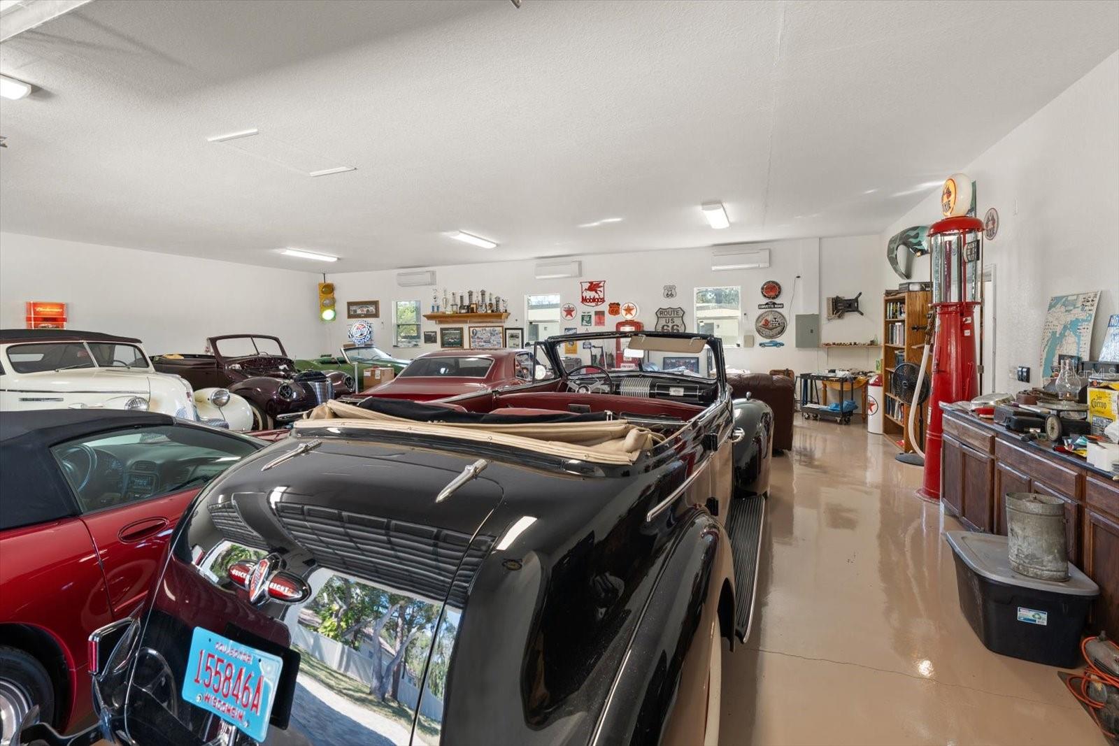 PINELLAS GROVES - Residential