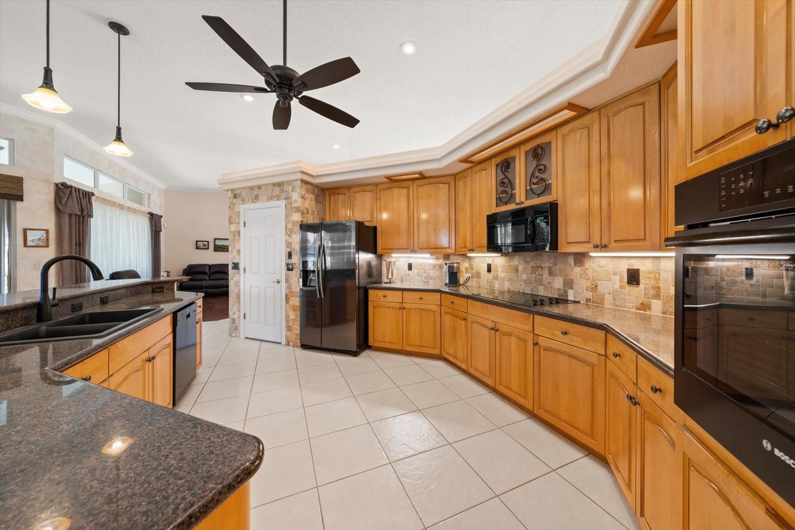 PINELLAS GROVES - Residential