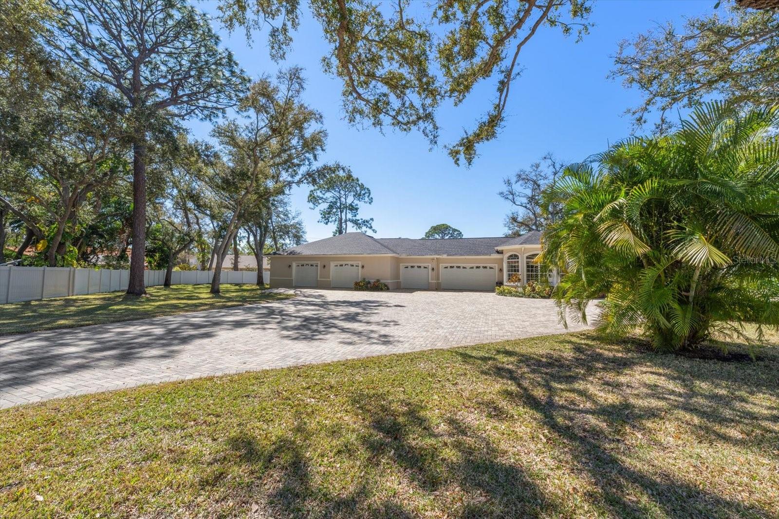 PINELLAS GROVES - Residential