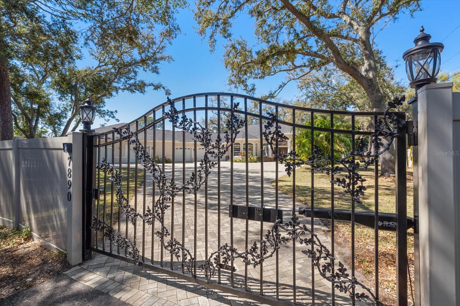 PINELLAS GROVES - Residential