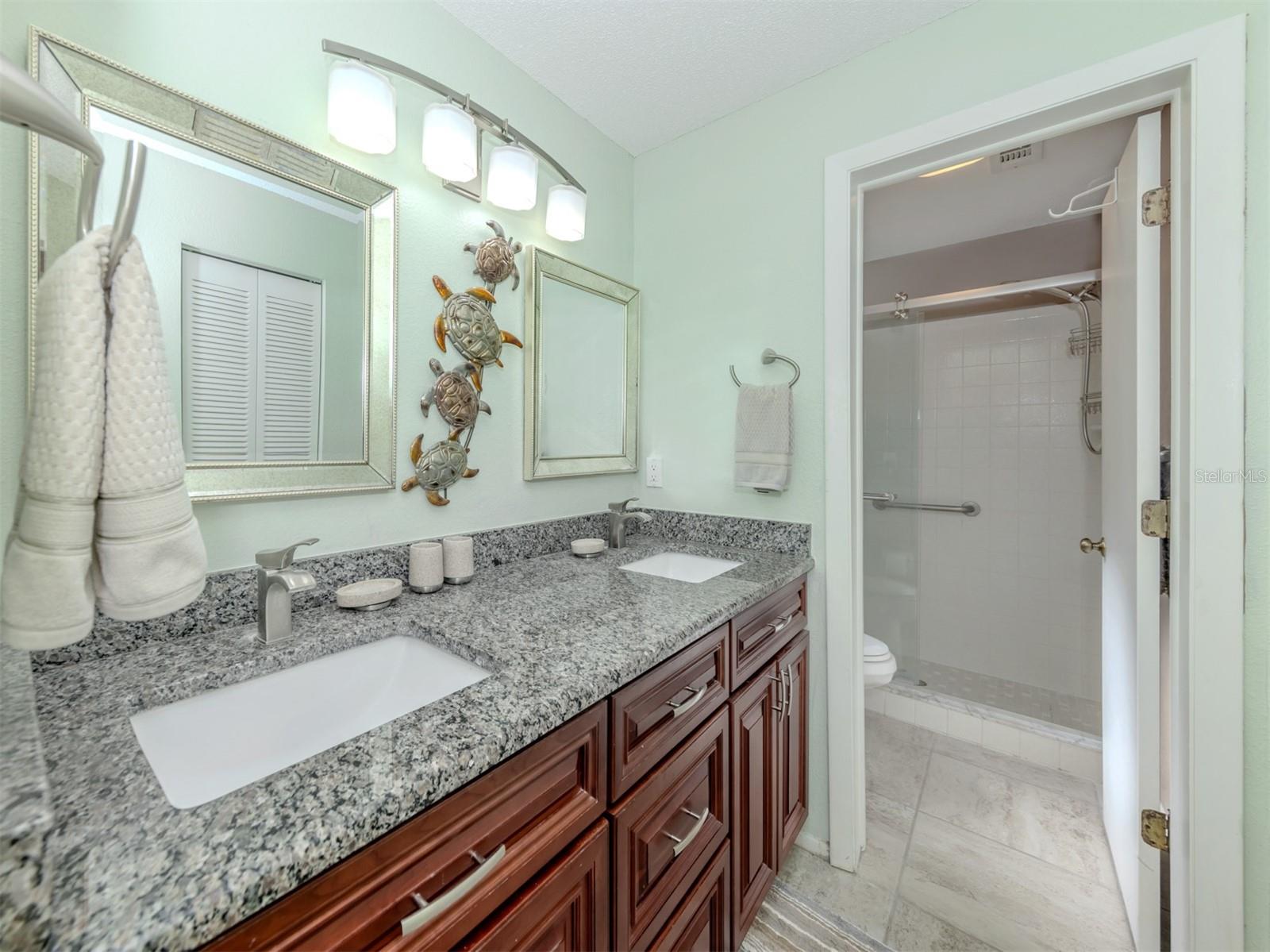 MISSION LAKES - Residential