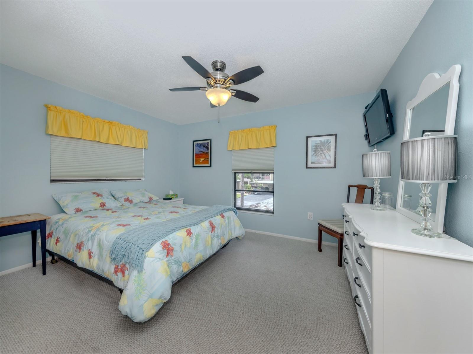 MISSION LAKES - Residential