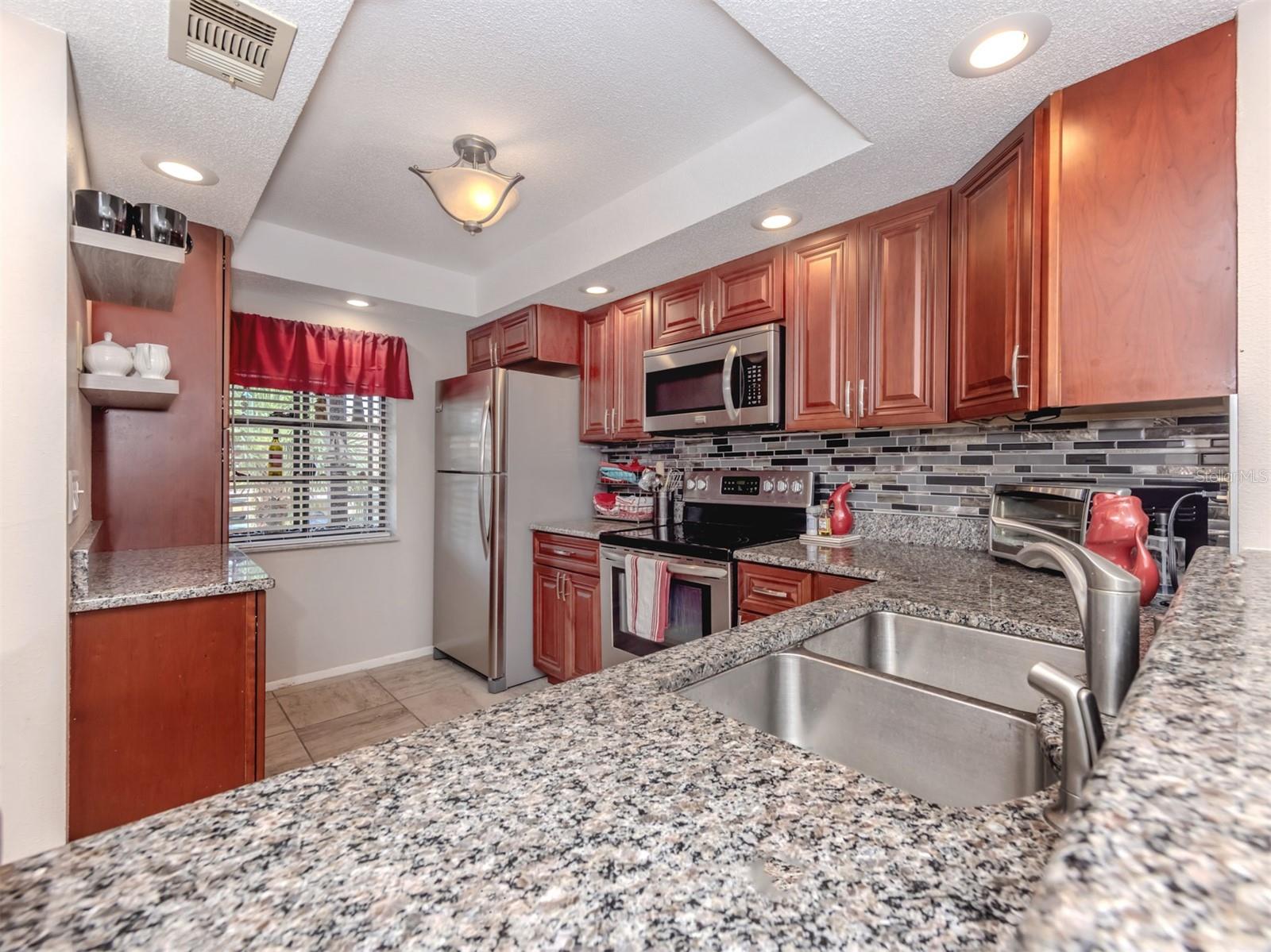 MISSION LAKES - Residential