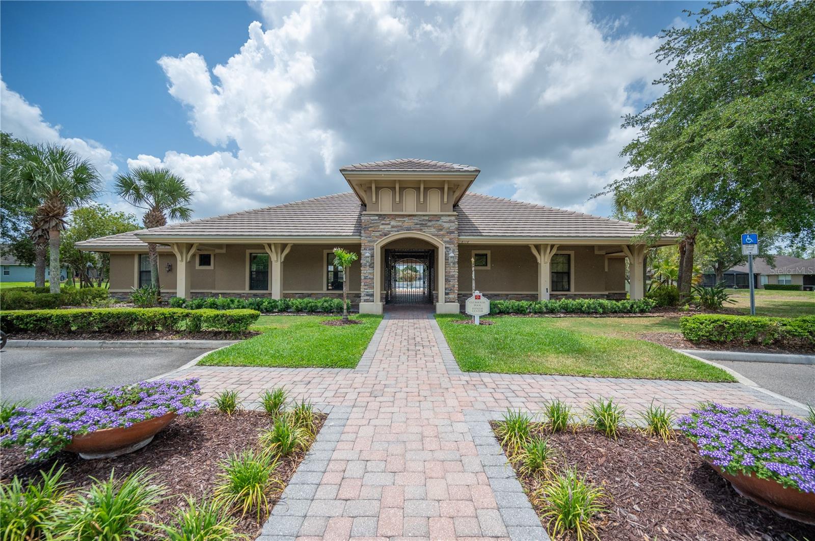 LAKE JAMES PH THREE - Residential