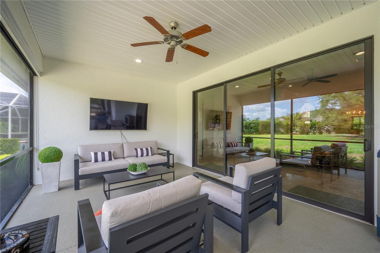 LAKE JAMES PH THREE - Residential