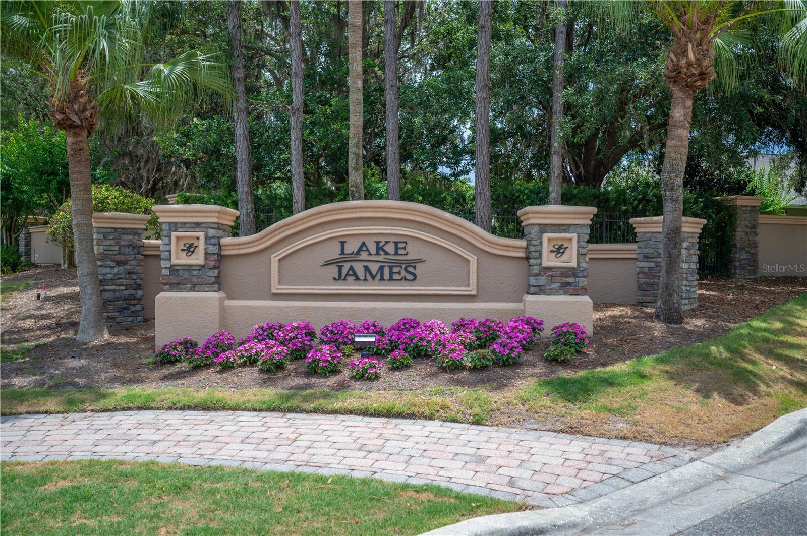 LAKE JAMES PH THREE - Residential
