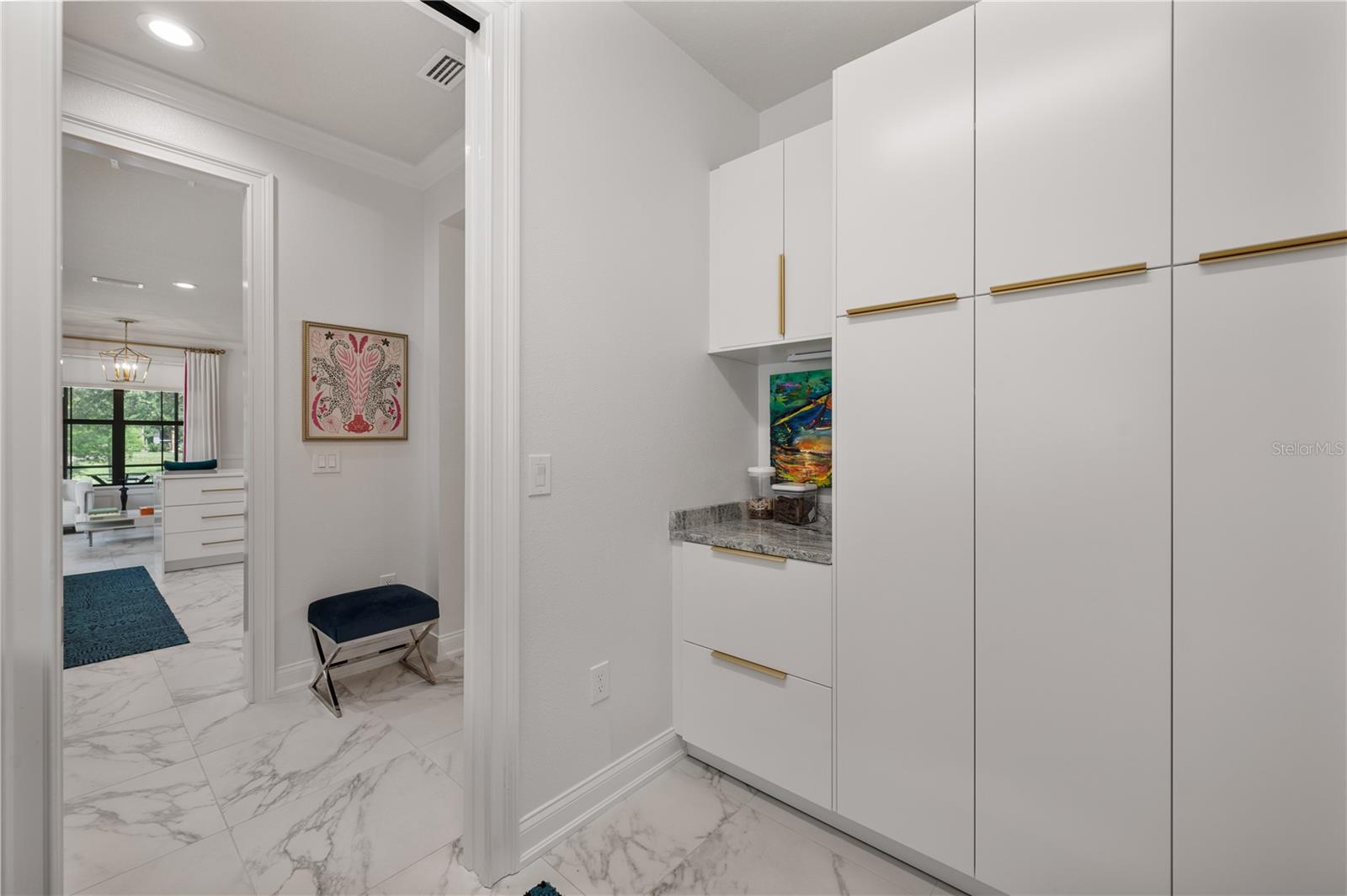 LAKE JAMES PH THREE - Residential