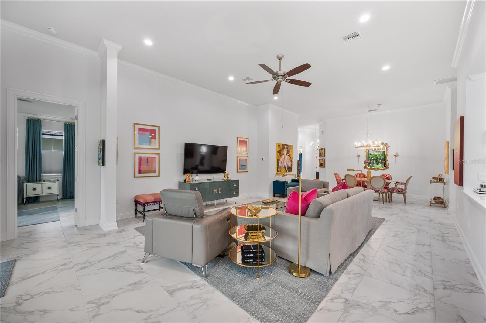 LAKE JAMES PH THREE - Residential