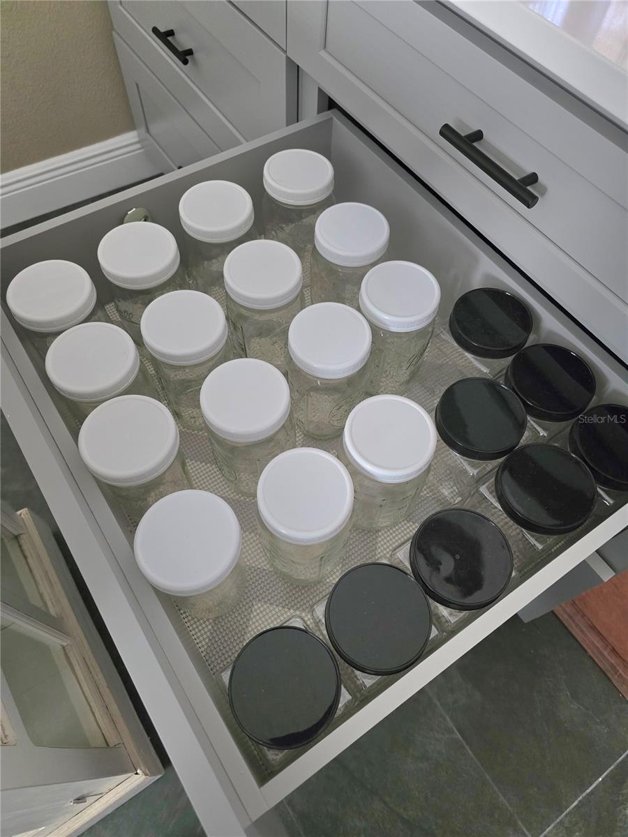 ALAFAYA WOODS PH 11 - Residential